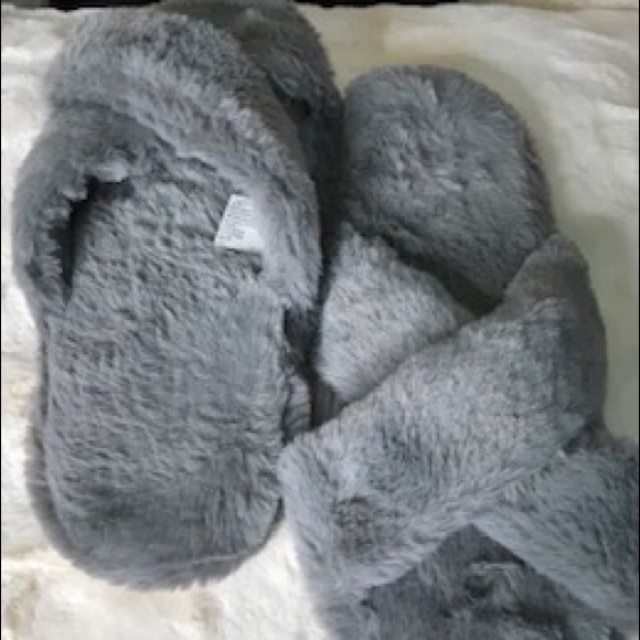 🎉WOMEN’S CROSSBAND SLIPPERS.🎉 - Picture 3 of 7